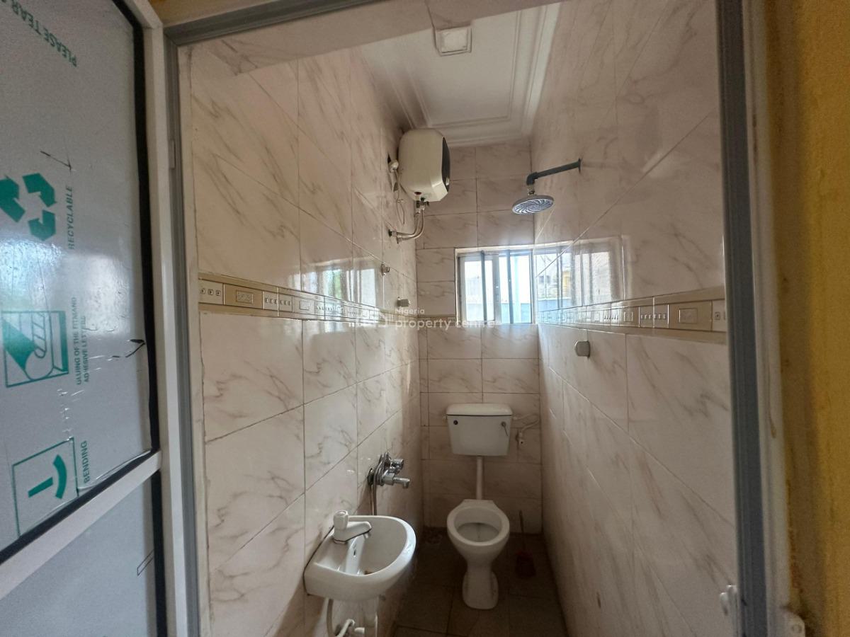 3 Bedroom Apartment, Ajao Estate, Isolo, Lagos, Flat / Apartment for Rent
