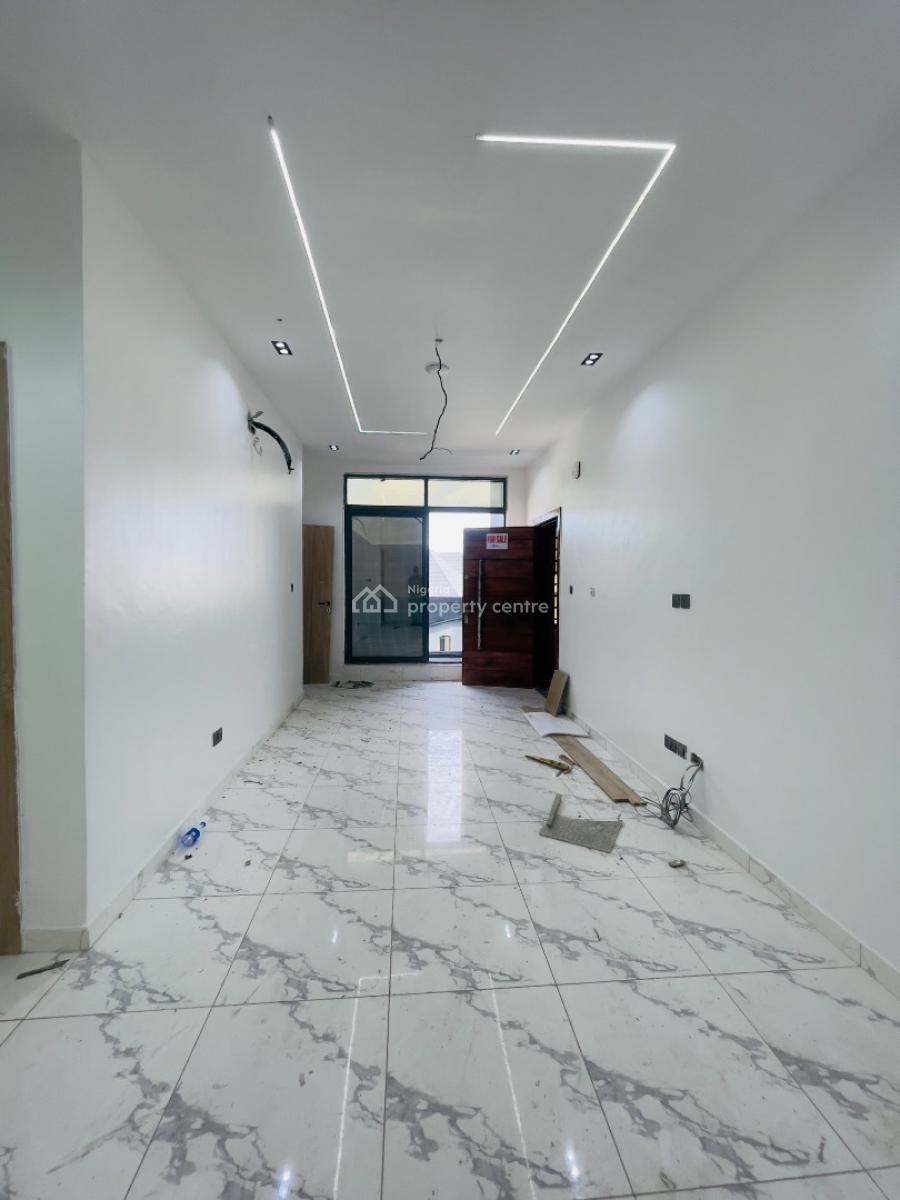 Contemporary 2 Bed Apartment with Communal Gym and Swimming Pool, Orchid, Lekki, Lagos, Flat / Apartment for Sale