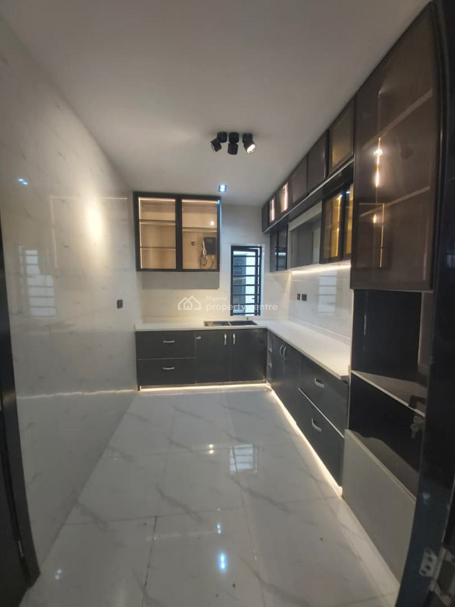 Luxury 5-bedroom Detached Duplex with Bq, Royal Garden, Orchid, Lekki Phase 2, Lekki, Lagos, Detached Duplex for Sale