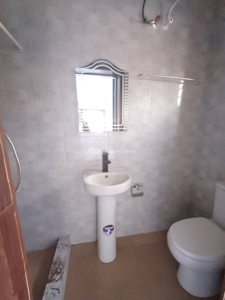 Sharp 3 Bed Room Apartment, Off Admiralty Way, Lekki Phase 1, Lekki, Lagos, Flat / Apartment for Rent