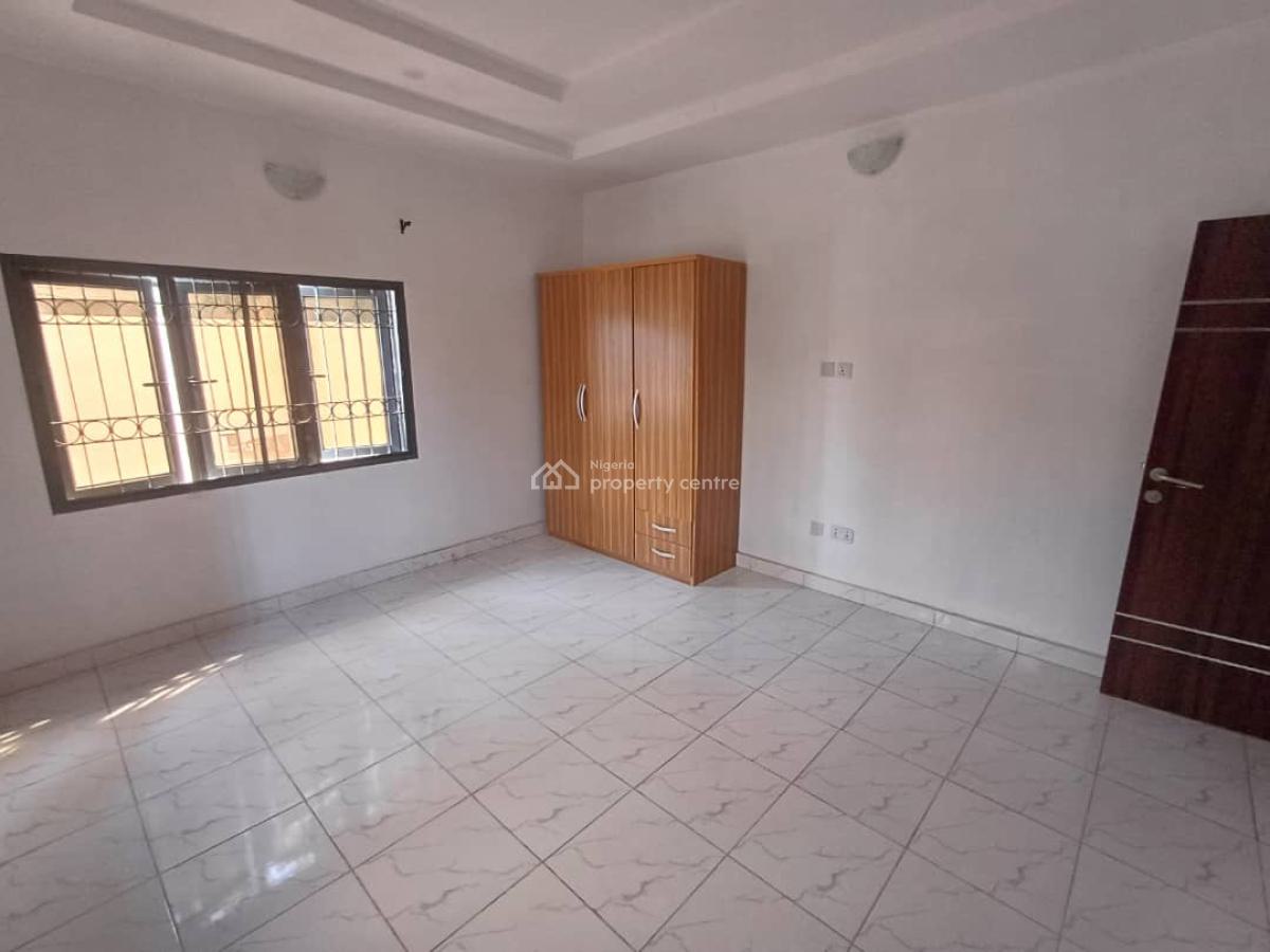 Sharp 3 Bed Room Apartment, Off Admiralty Way, Lekki Phase 1, Lekki, Lagos, Flat / Apartment for Rent