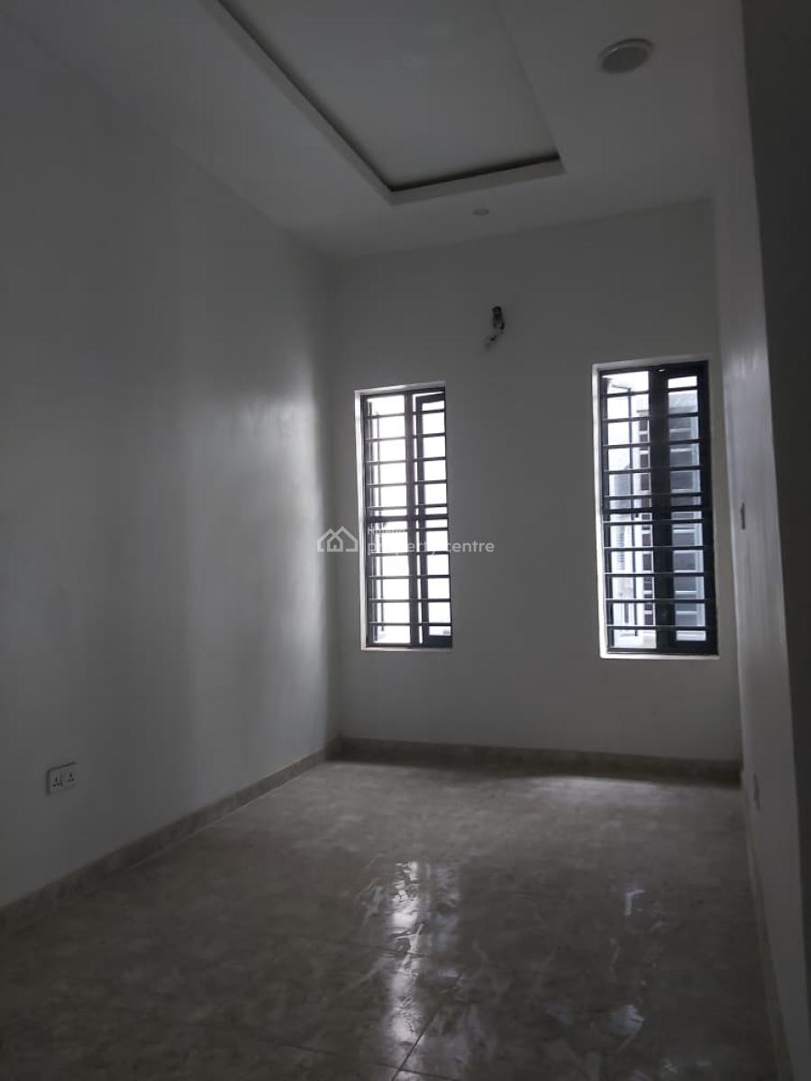 Luxurious 4 Bedroom Semi-detached with Bq., Royal Pine Orchid, Lekki Phase 2, Lekki, Lagos, Semi-detached Duplex for Sale