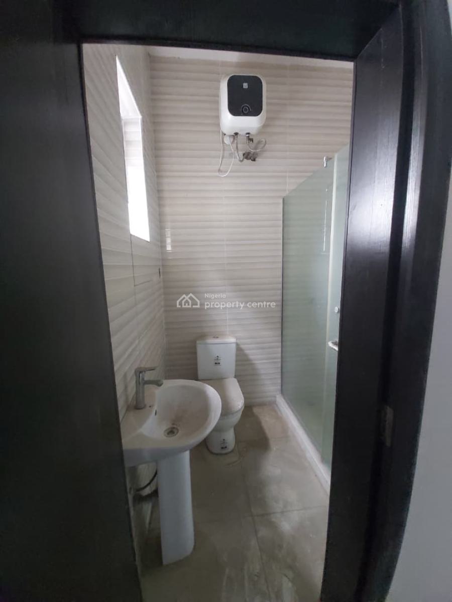 Luxurious 4 Bedroom Semi-detached with Bq., Royal Pine Orchid, Lekki Phase 2, Lekki, Lagos, Semi-detached Duplex for Sale