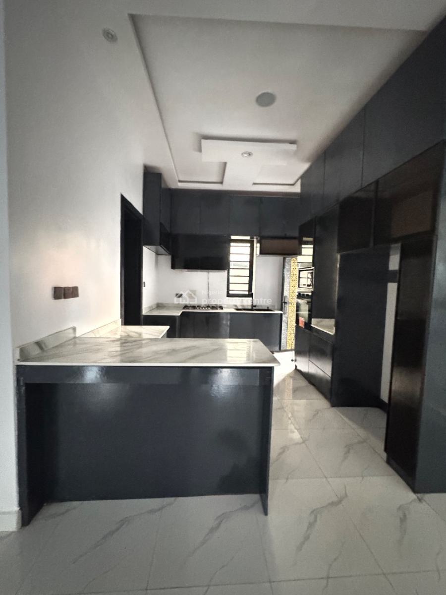 5 Bedroom Detached House, Ajah, Lagos, Detached Duplex for Sale