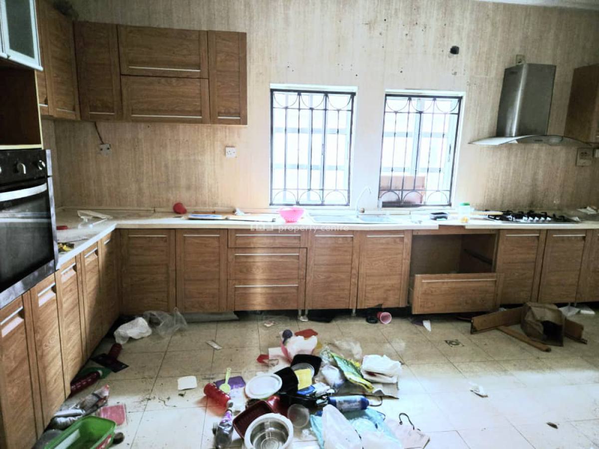Commercial 5 Bedroom Detached House, Lekki Phase 1, Lekki, Lagos, Office Space for Rent