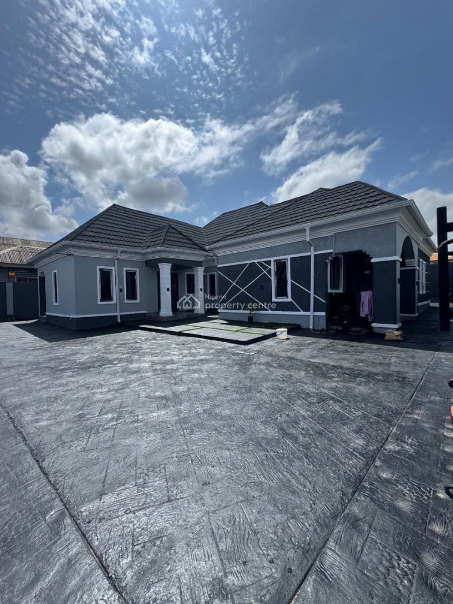 Neatly Built 3 Bedroom Bungalow with Pop, Ateere, Off Akala Express, Ibadan, Oyo, Detached Bungalow for Sale