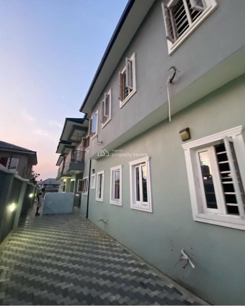 Excellent 2 Bedroom Flat, Badore, Ajah, Lagos, Flat / Apartment for Rent