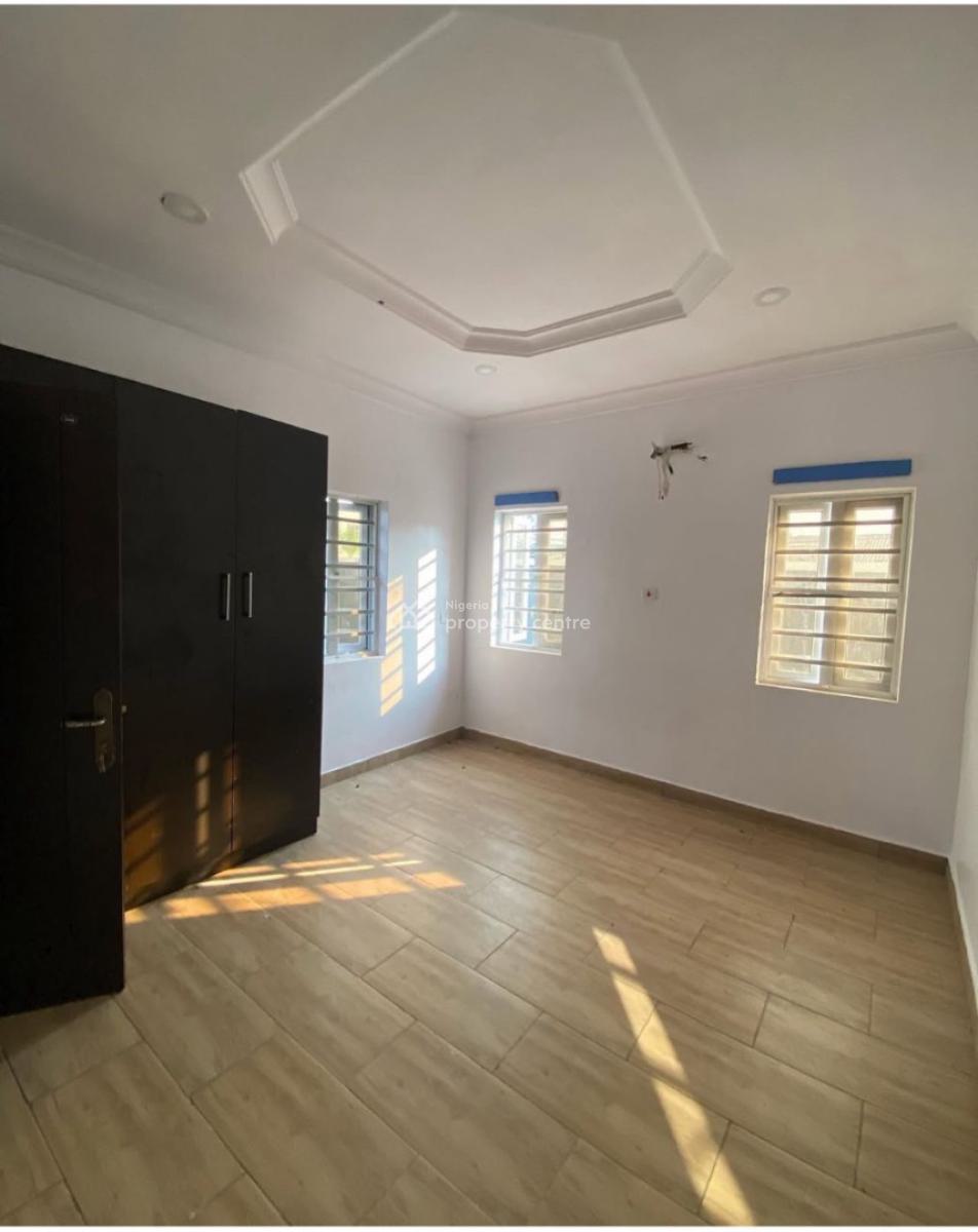 Excellent 2 Bedroom Flat, Badore, Ajah, Lagos, Flat / Apartment for Rent