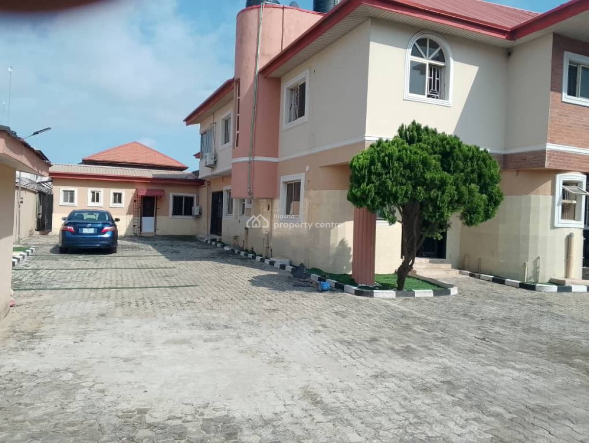 Room Selfcom, U3 Estate, Lekki Phase 1, Lekki, Lagos, Flat / Apartment for Rent