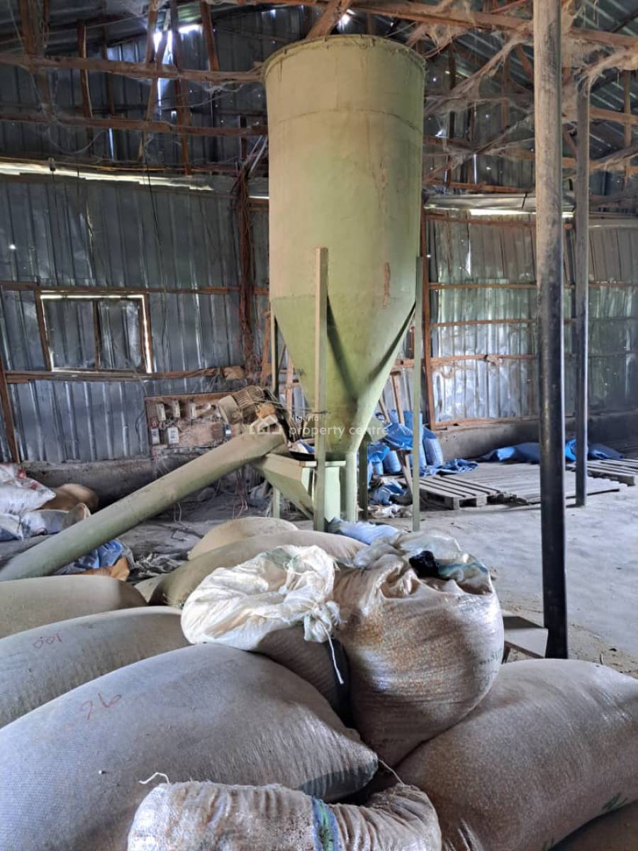 a Massive 10 Hectares Ultra Modern Full Function Poultry Farm Is Avail, Masaka, Karu, Nasarawa, Factory for Sale