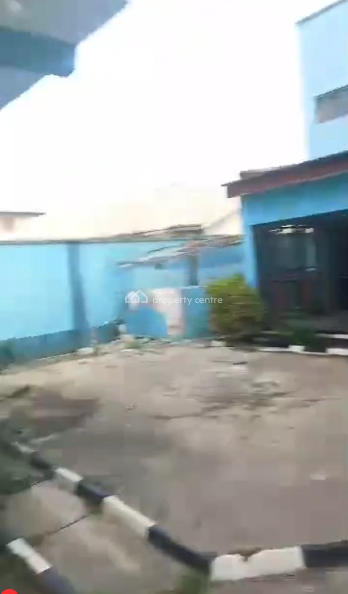 5-bedroom Duplex with 2 Units of Mini Flats Sitting on 1,200sqm, Omole Phase 1, Ikeja, Lagos, Commercial Property for Rent