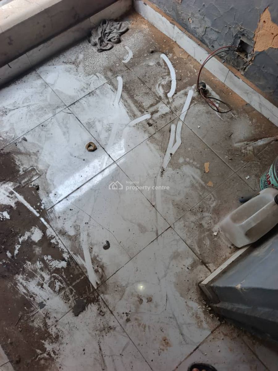 Standard and Executive Mini Flat, Adekunle, Adekunle, Yaba, Lagos, Mini Flat (room and Parlour) for Rent