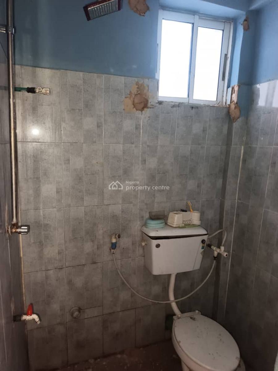 Standard and Executive Mini Flat, Adekunle, Adekunle, Yaba, Lagos, Mini Flat (room and Parlour) for Rent