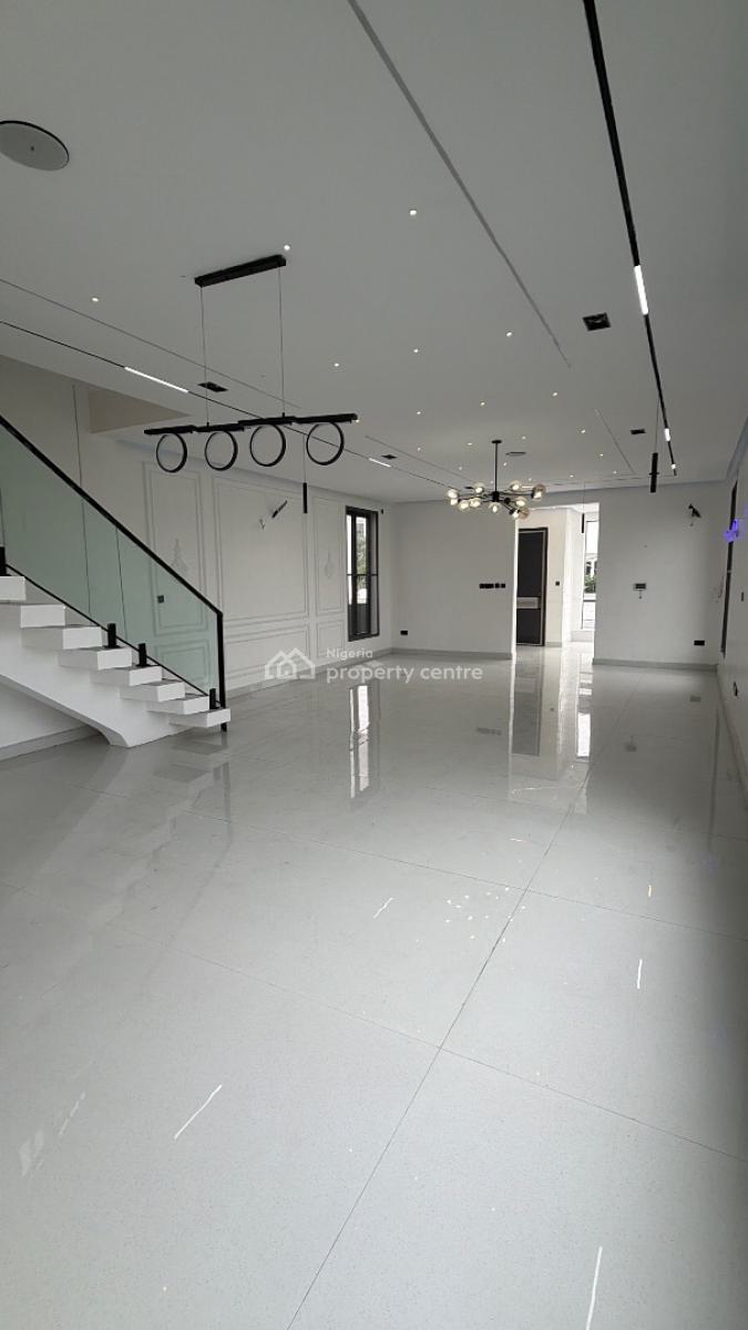 Spacious 6bedroom Fully Detached House with Bq, Royal Garden Estate, Jahi, Abuja, Detached Duplex for Sale