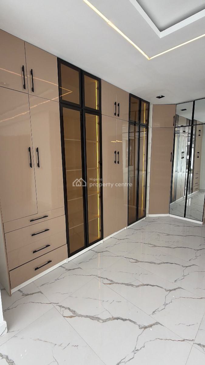 Spacious 6bedroom Fully Detached House with Bq, Royal Garden Estate, Jahi, Abuja, Detached Duplex for Sale