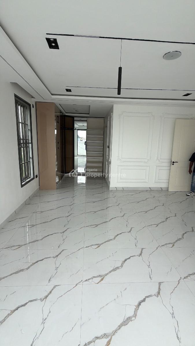 Spacious 6bedroom Fully Detached House with Bq, Royal Garden Estate, Jahi, Abuja, Detached Duplex for Sale