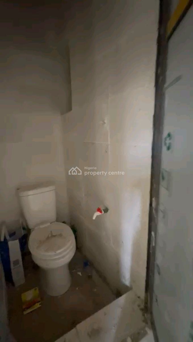 Standard and Spacious Room Self Contain, Palmgrove, Shomolu, Lagos, Self Contain (single Rooms) for Rent