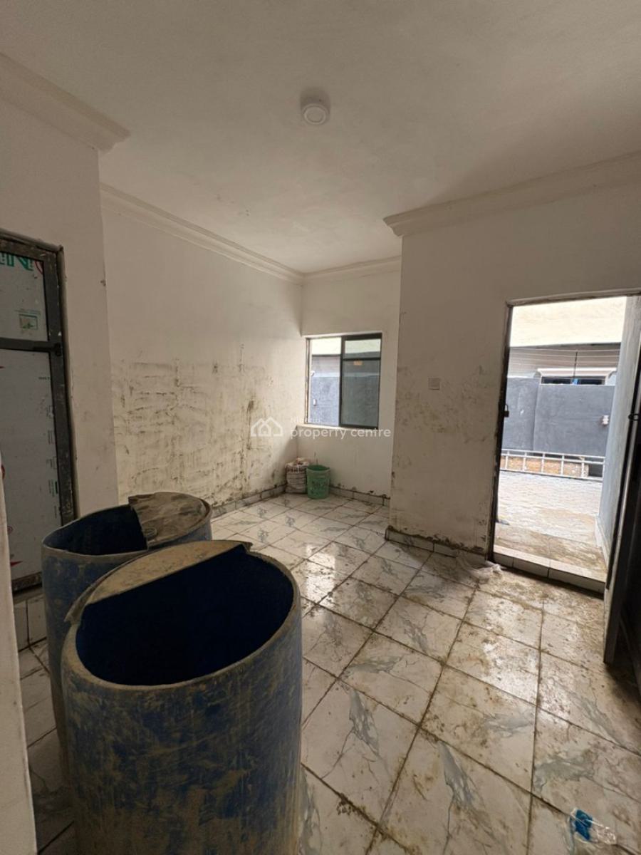 Standard and Newly Built Mini Flat, Palmgrove, Shomolu, Lagos, Mini Flat (room and Parlour) for Rent