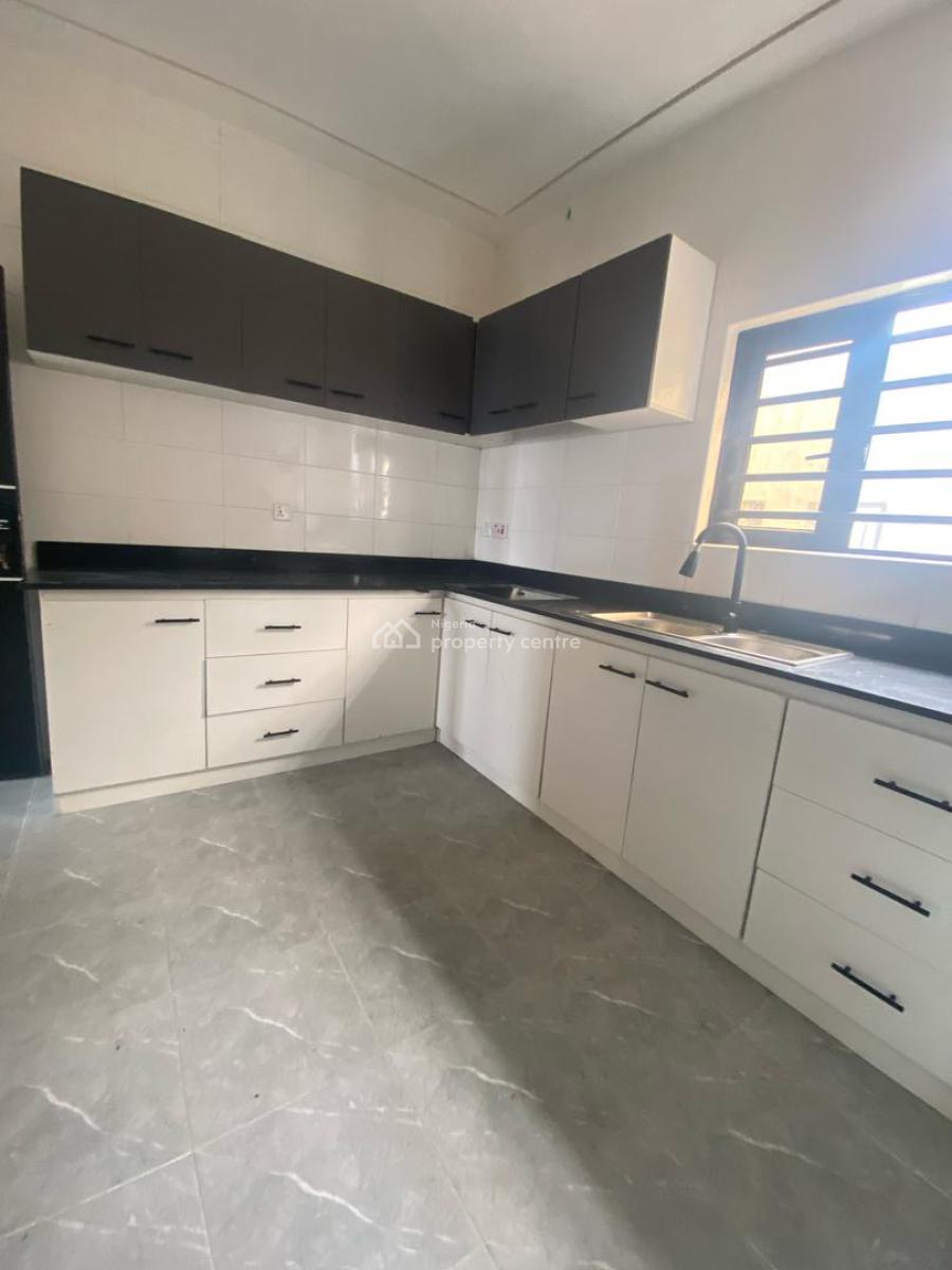 Cheap 2bedrooms Apartment in a Serene Location, Ologolo, Lekki, Lagos, Opposite Osapa, Ologolo, Lekki, Lagos, Flat / Apartment for Sale