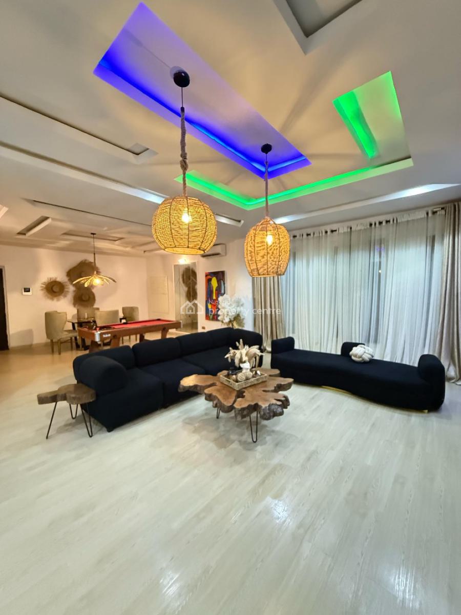 2 Bedroom Apartment with Ps5, Snooker Table,table  Tennis , Swim, Lekki Phase 1, Lekki, Lagos, Flat / Apartment Short Let