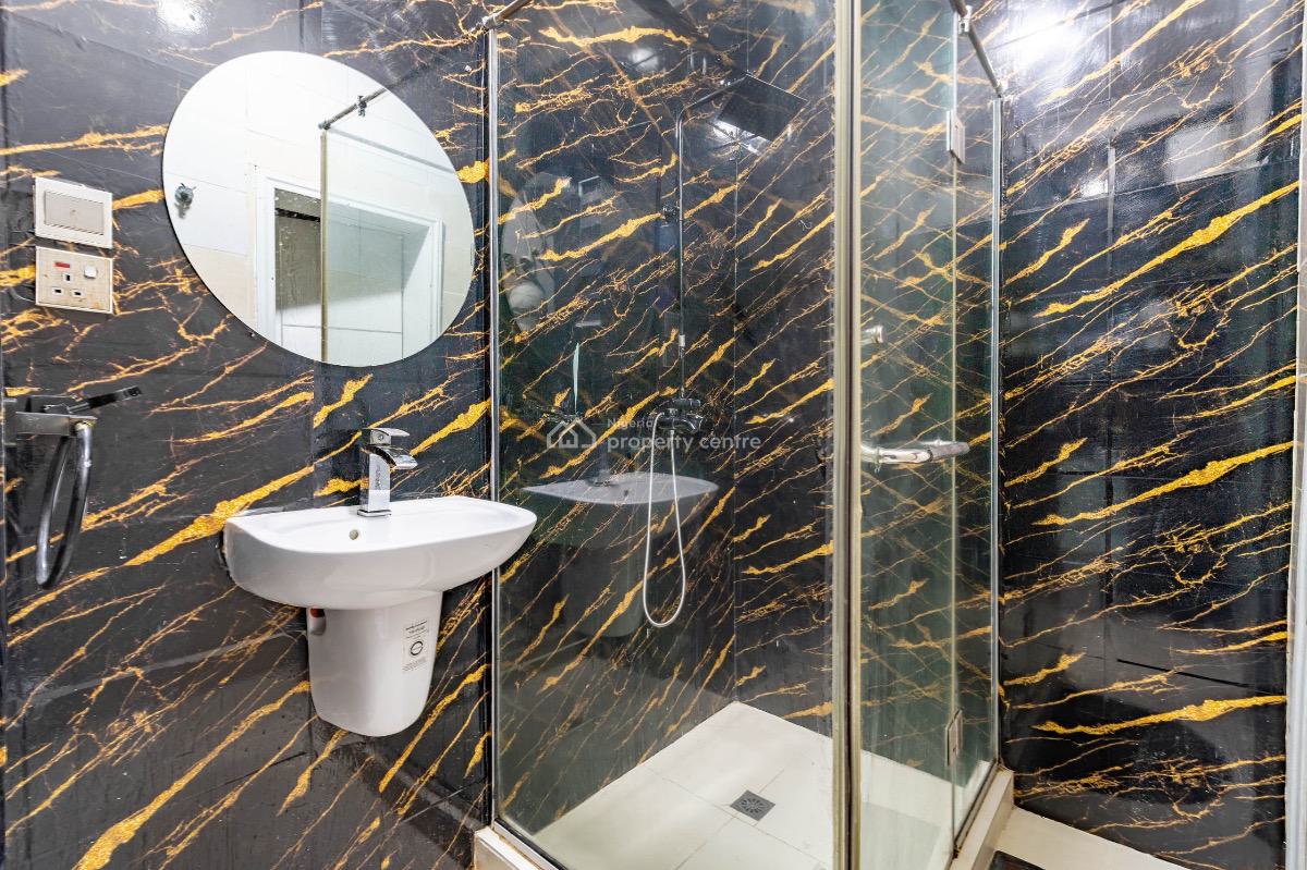 2 Bedroom Apartment with Ps5, Snooker Table,table  Tennis , Swim, Lekki Phase 1, Lekki, Lagos, Flat / Apartment Short Let