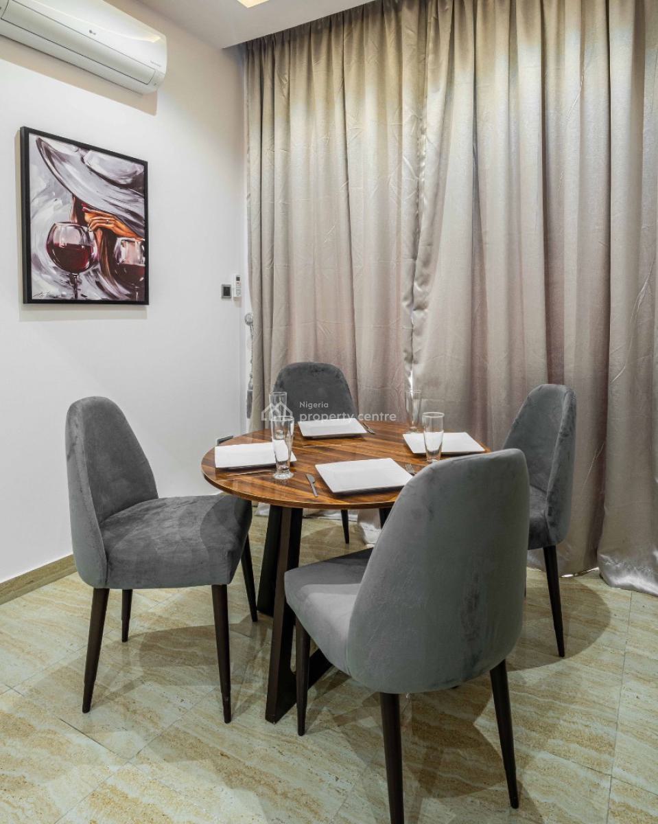 2 Bedroom Apartment with Ps5, Snooker Table,table  Tennis , Swim, Lekki Phase 1, Lekki, Lagos, Flat / Apartment Short Let