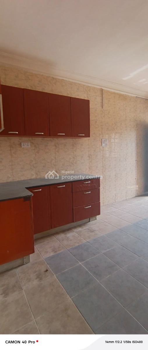 Self Service 3 Bedroom Flat in Ikota, Lekki County Road, Ikota, Lekki, Lagos, Flat / Apartment for Rent