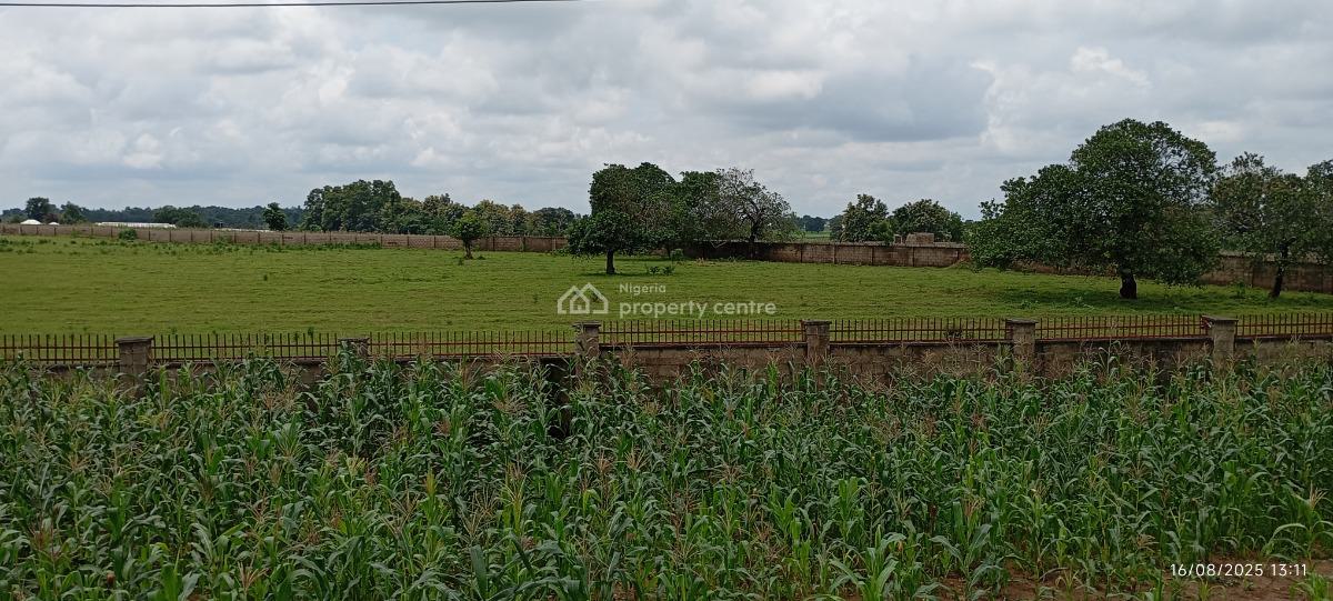 5 Hectares Fenced Round Mix Used Land, Karu, Nasarawa, Karu, Nasarawa, Mixed-use Land for Sale