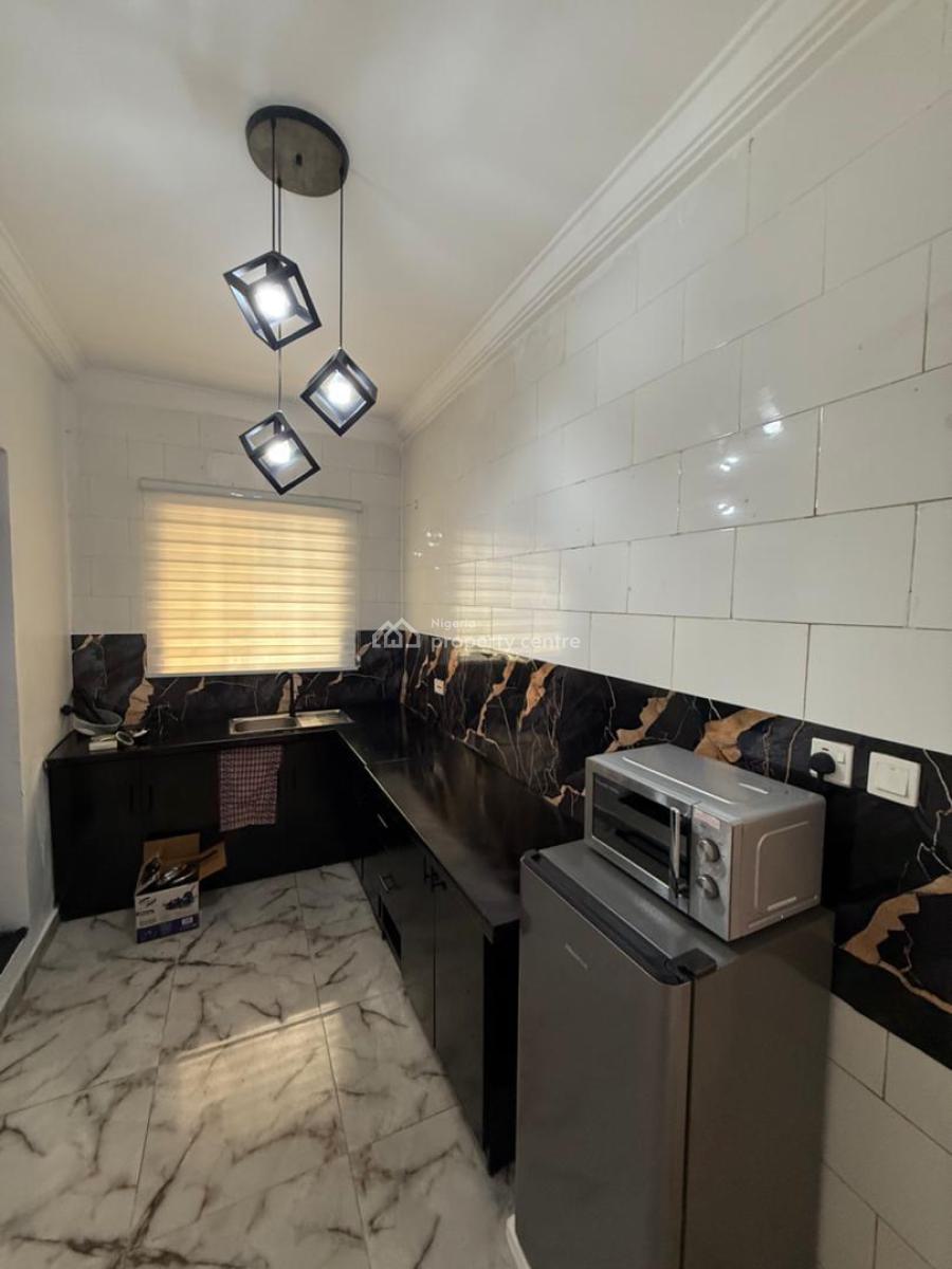 Luxury 1 Bedroom Waterfront Apartment with Snooker Board, Swimming, Lekki Phase 1, Lekki, Lagos, Flat / Apartment Short Let