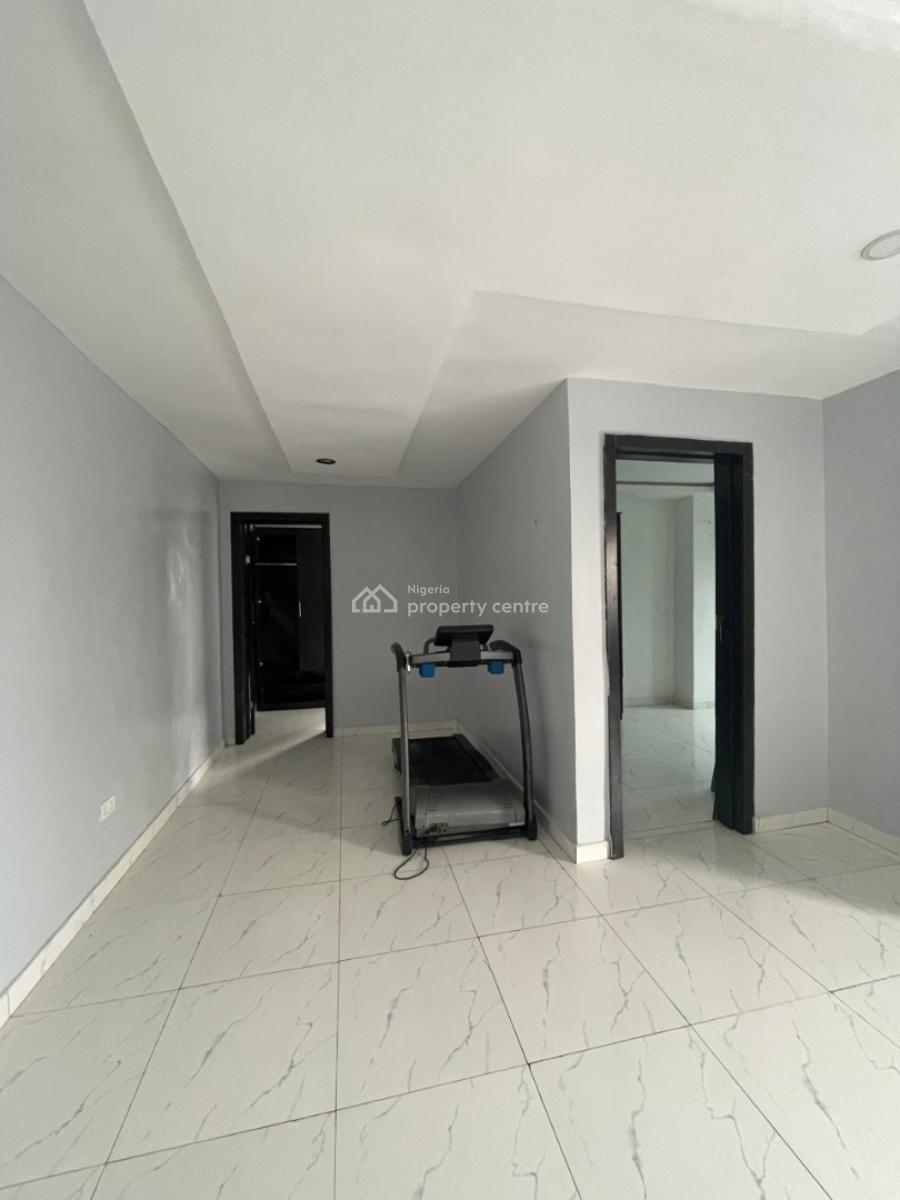 a 2 Bedroom Flat, Ologolo, Lekki, Lagos, Block of Flats for Sale