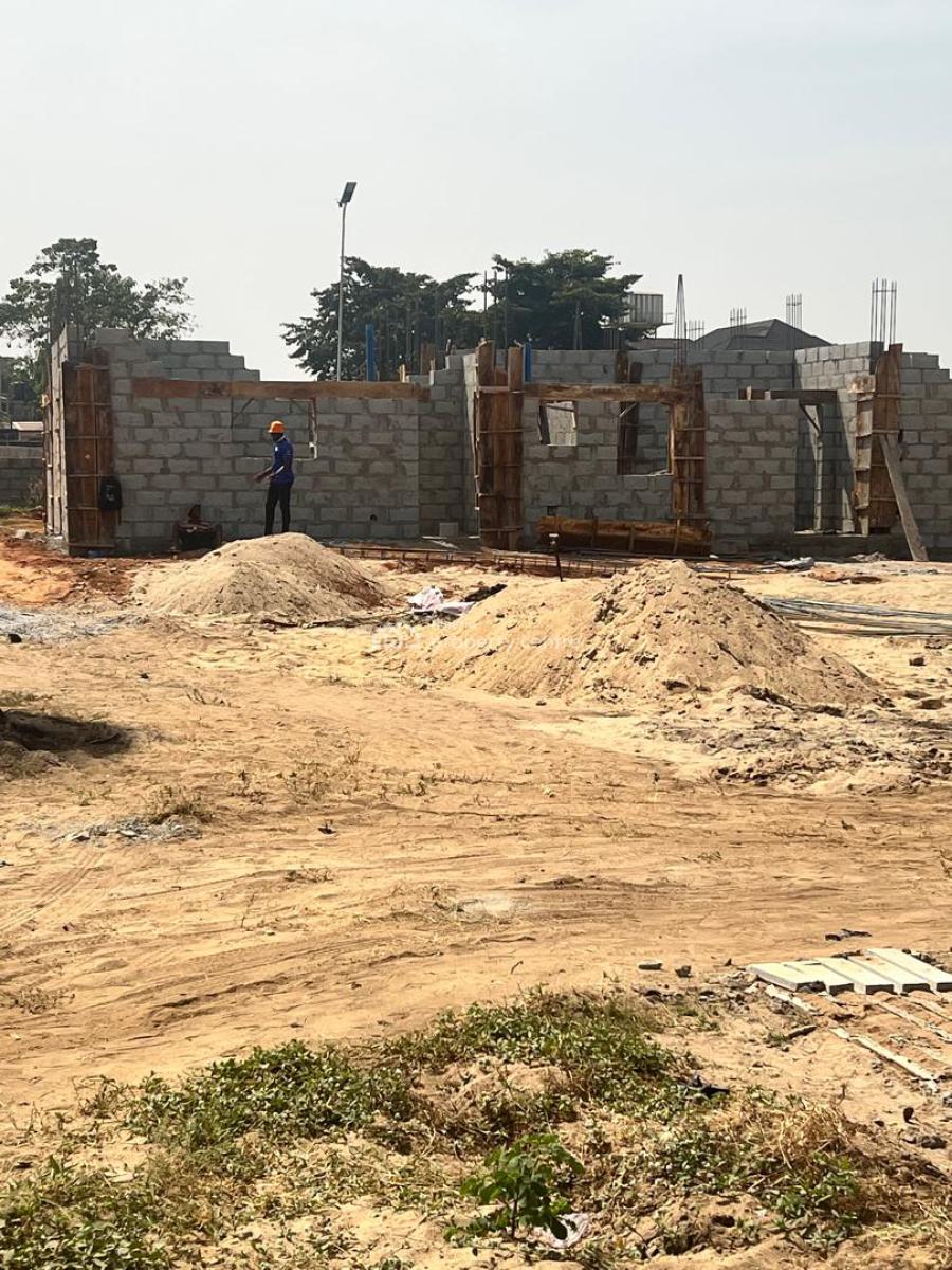 3 Bedrooms Block of Flat, Winners Church, Life Camp, Abuja, Block of Flats for Sale