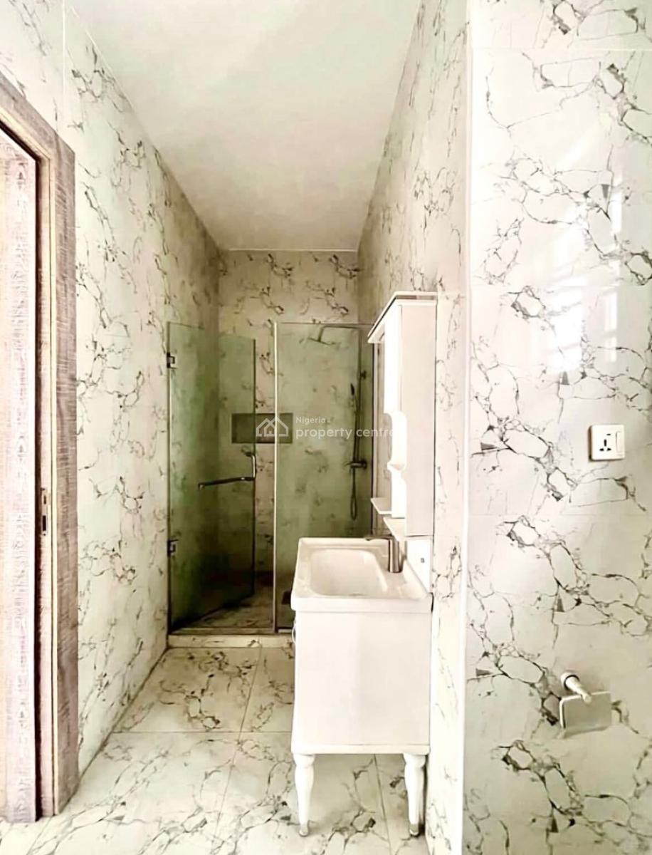 Well Built 4bedroom Detached House +bq Now Available, Orchid Road, Lekki, Lagos, Detached Duplex for Rent