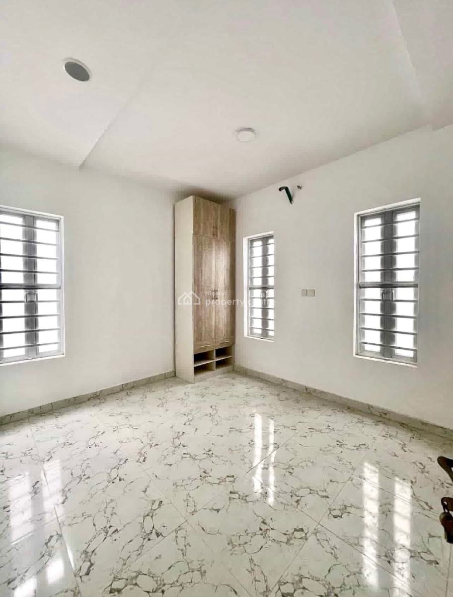 Well Built 4bedroom Detached House +bq Now Available, Orchid Road, Lekki, Lagos, Detached Duplex for Rent