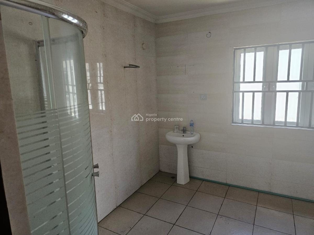4 Bedroom Duplex with Large Car Park Space, Lekki Phase 1, Lekki, Lagos, Office Space for Rent