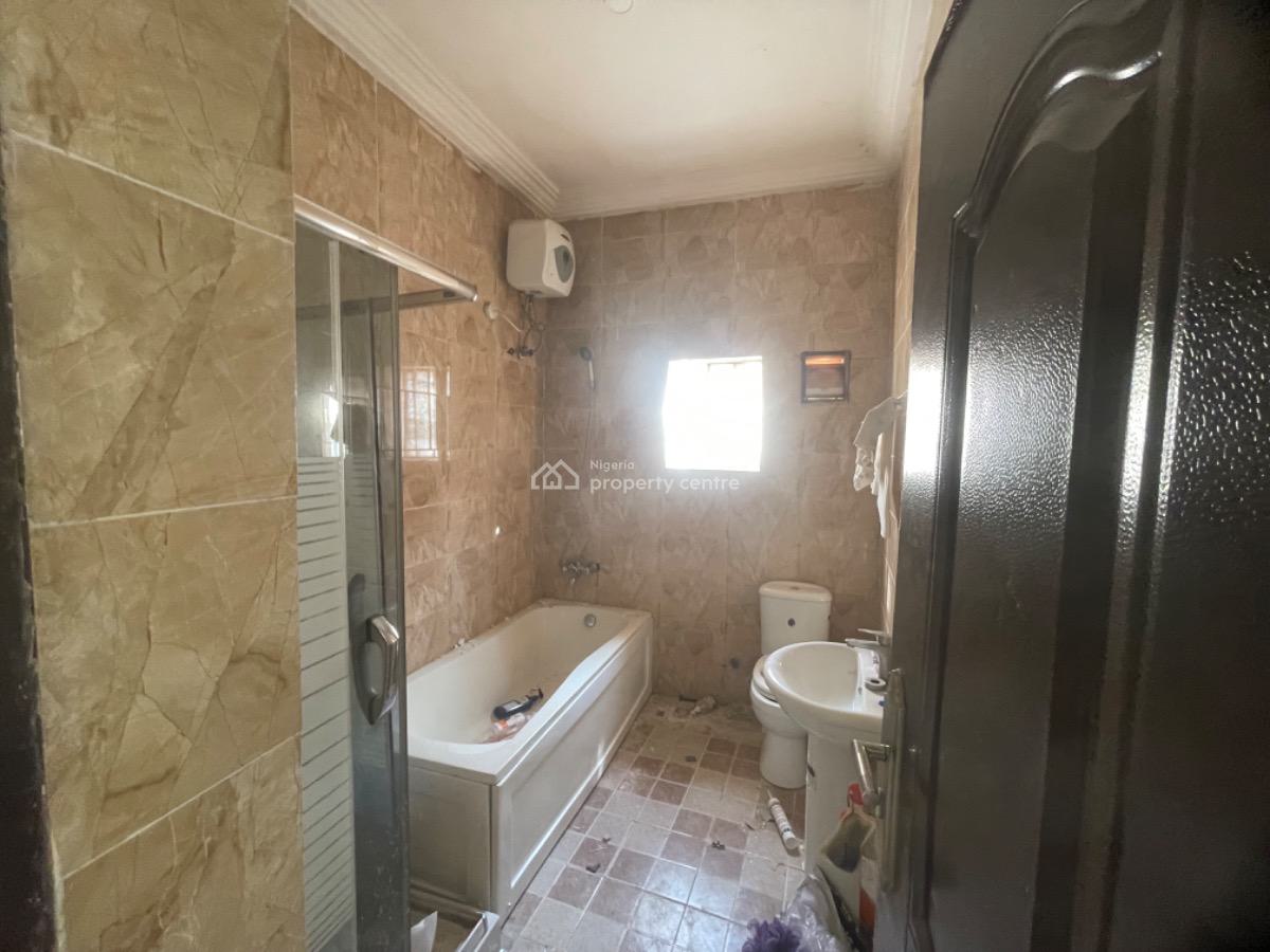 Luxury Spacious Three Bedroom Flat, Life Camp Abuja, Life Camp, Abuja, Flat / Apartment for Rent