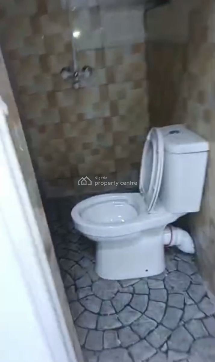 Very Decent, Spacious, Standard, Nice, Neatly Used 2 Bedroom Flat, Ogunmokun, Mushin, Lagos, Flat / Apartment for Rent