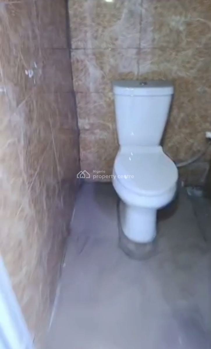 Very Decent, Spacious, Standard, Nice, Neatly Used 2 Bedroom Flat, Ogunmokun, Mushin, Lagos, Flat / Apartment for Rent