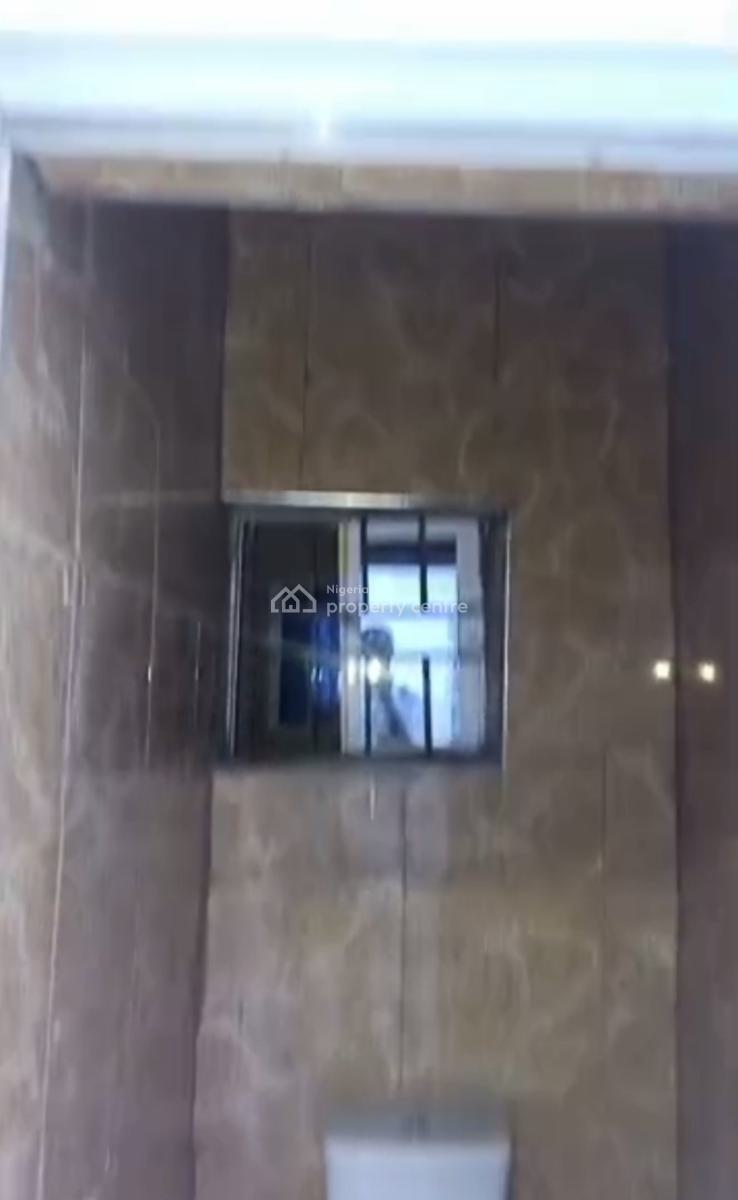 Very Decent, Spacious, Standard, Nice, Neatly Used 2 Bedroom Flat, Ogunmokun, Mushin, Lagos, Flat / Apartment for Rent