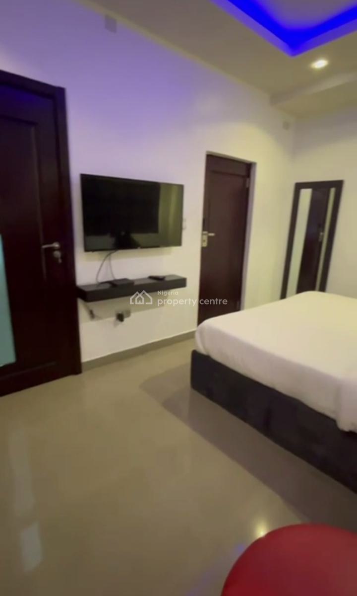 Fully Furnished Studio Apartment with Open-plan Kitchen, Victoria Island (vi), Lagos, Self Contain (single Rooms) for Rent