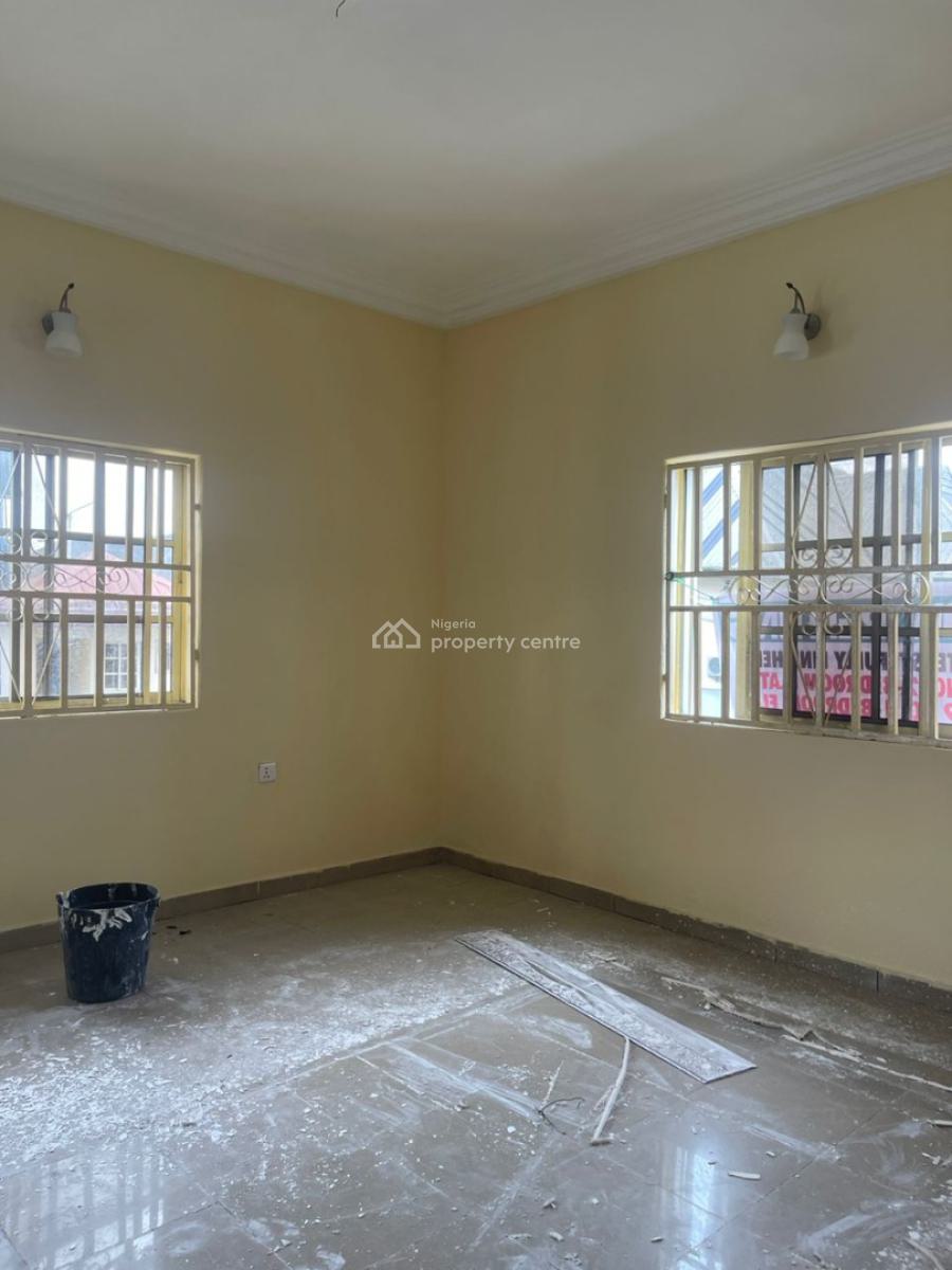 Standard 1 Bedroom Flat with Steady Light, Elisha Close Off G U Akeh Road Eliozu, Eliozu, Port Harcourt, Rivers, Flat / Apartment for Rent
