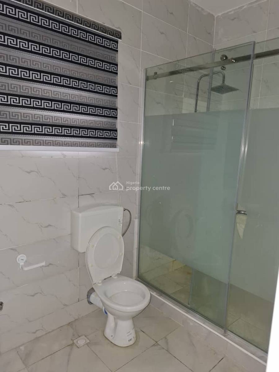 Fully Furnished and Serviced Two Bedroom Apartment, Guzape District, Abuja, Flat / Apartment for Rent