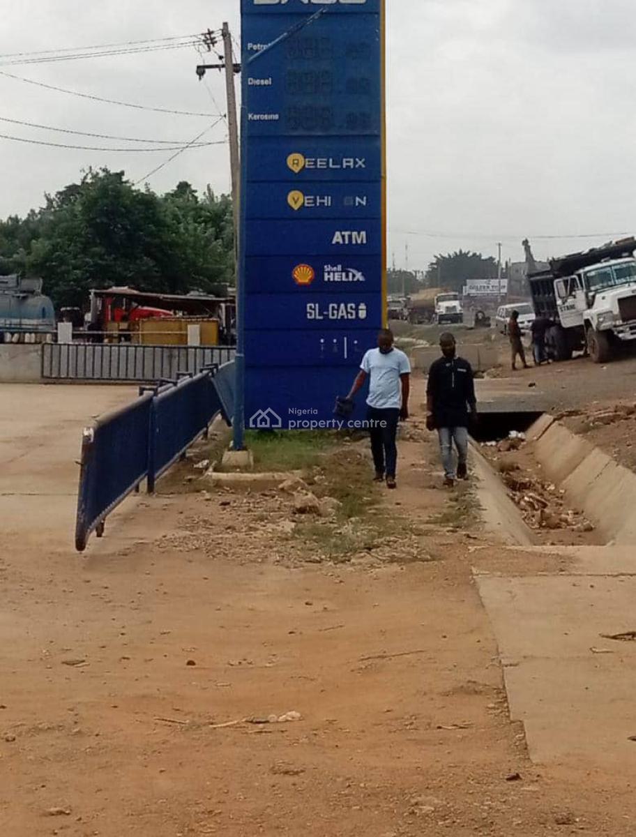 Functional Fuel Station, Toll Gate Lagos/ibadan Expressway, Ibadan, Oyo, Filling Station for Sale