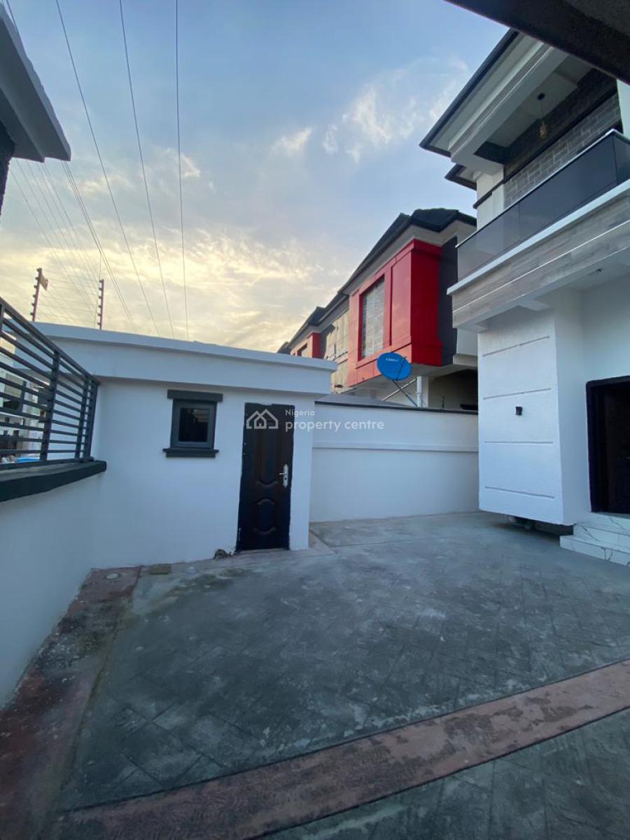 Luxurious Master Bedroom, Orchid Road, Lekki Phase 2, Lekki, Lagos, Self Contain (single Rooms) for Rent