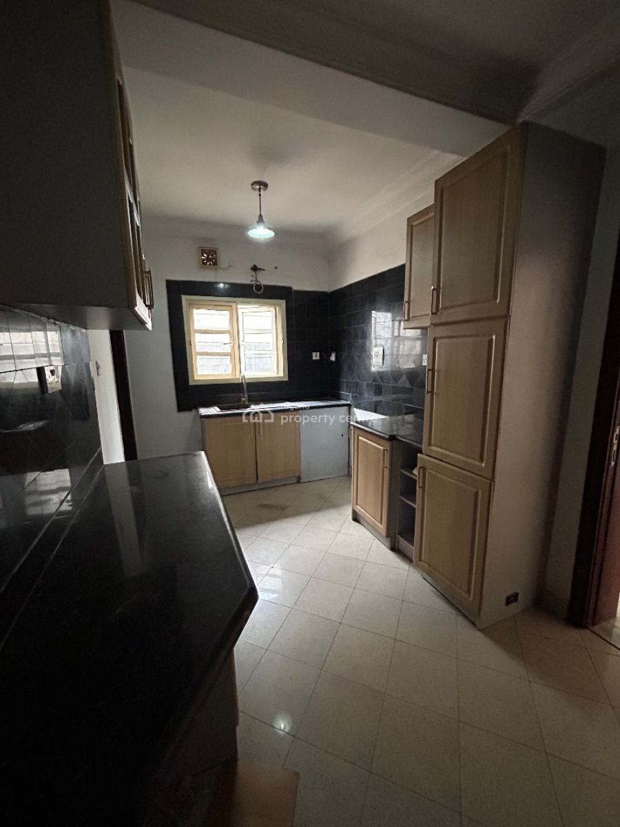 a Well Maintained 3 Bedroom Apartment with a Room Bq, Osapa, Lekki, Lagos, Flat / Apartment for Rent