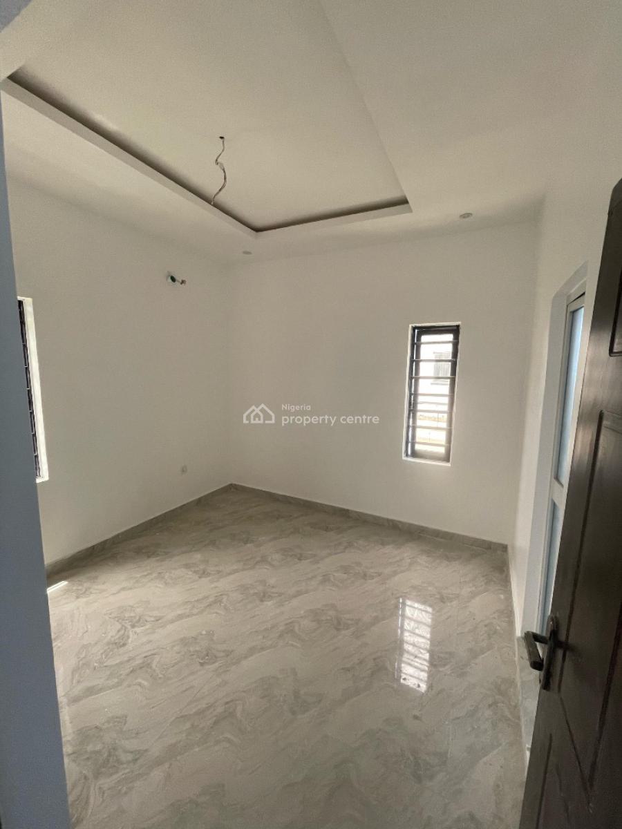 Distress Distress Brand New 2 Bedroom Apartment at Ologolo, Ologolo Lekki, Lekki, Lagos, Block of Flats for Sale