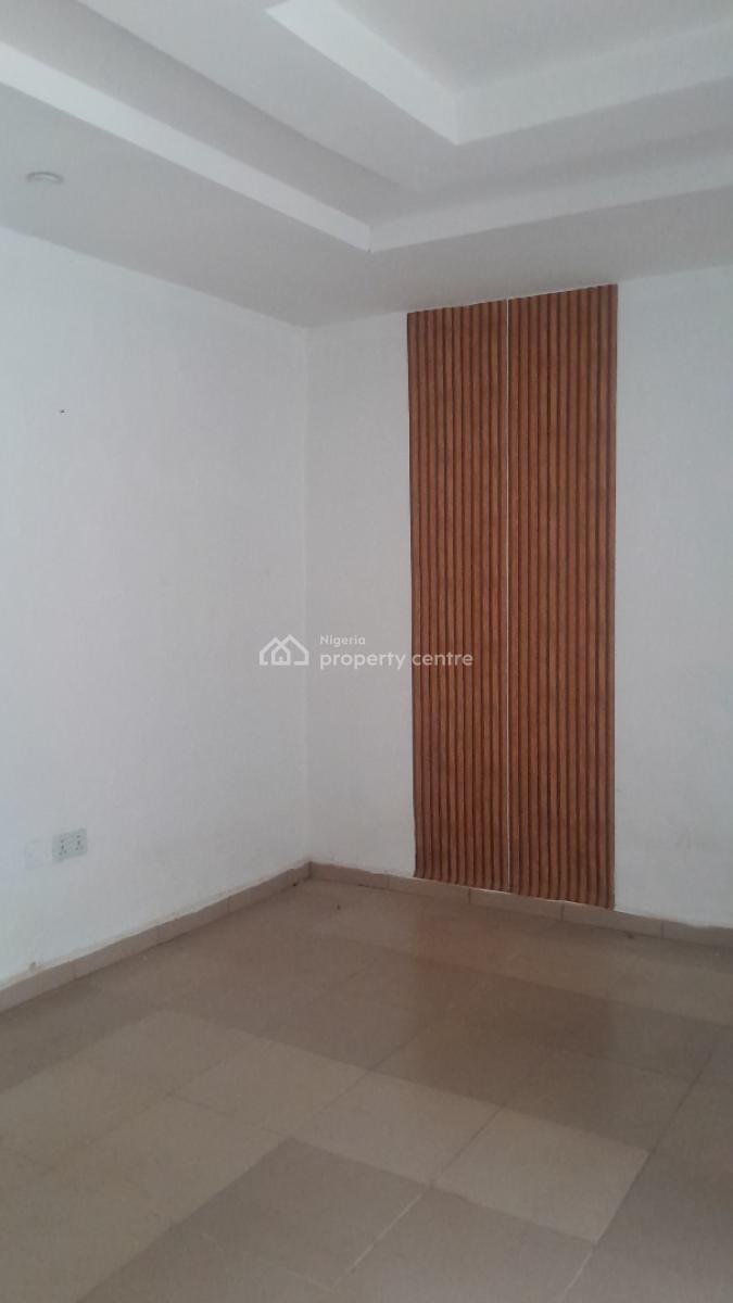 Nearly Used 2-bedroom Flats, Oreyo Area, Ikorodu, Lagos, Mini Flat (room and Parlour) for Rent
