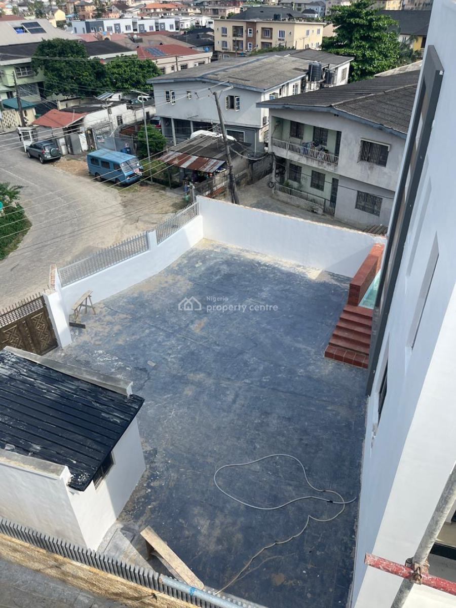 5 Bedroom Fully Detached Duplex with a Bq, in a Secured Estate, Maryland, Lagos, Detached Duplex for Sale