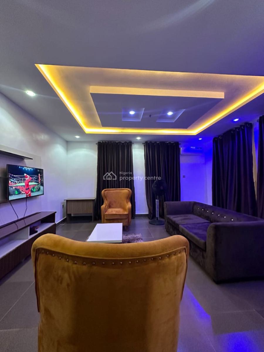 Lovely 3 Bedroom Apartment, Surulere, Lagos, Flat / Apartment Short Let