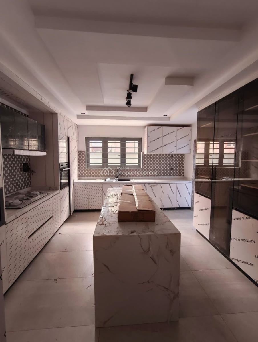 5 Bedroom Fully Detached Duplexes with Bq , Magodo Phase 2, 4 Bedroom Fully Detached in a Well Serene Environment, Magodo Phase 2, Gra Phase 2, Magodo, Lagos, Detached Duplex for Sale