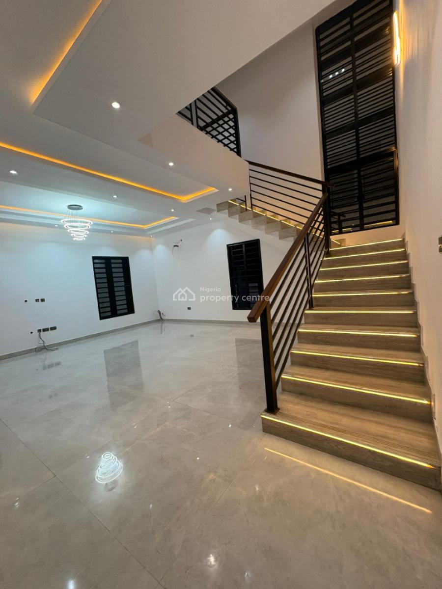 5 Bedroom Duplex with a Room, Parlor Self Contain Bq, Kolapo Ishola Gra, Akobo, Ibadan, Oyo, Detached Duplex for Sale